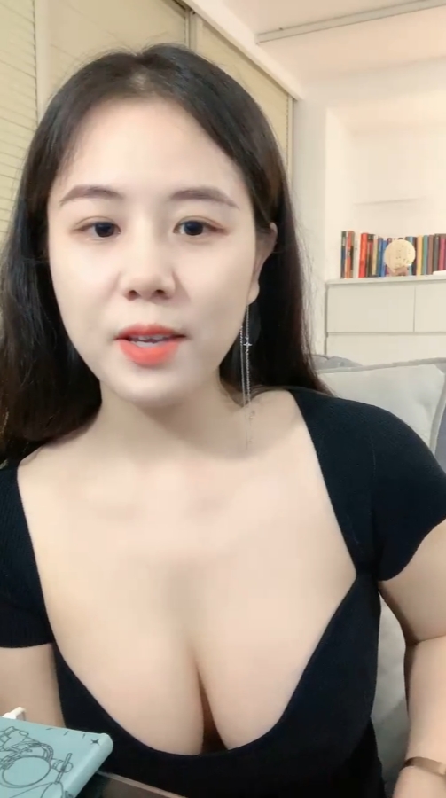 Openfans : beauty masturbates