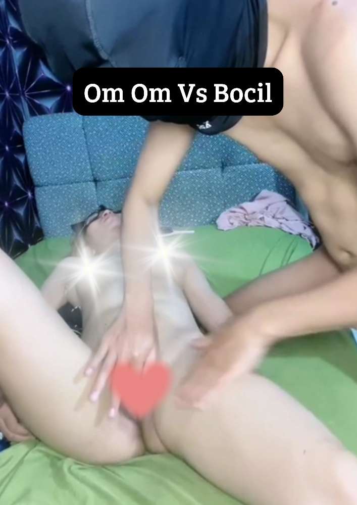 Openfans : om vs bocil 