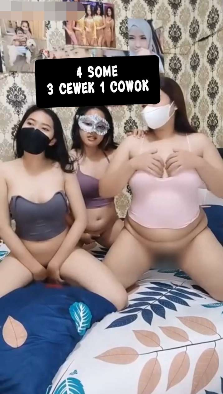 Openfans : 4 SOME 3 Cewek