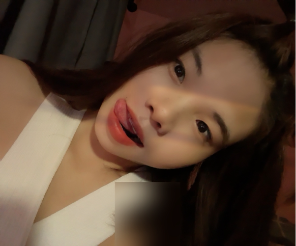 Openfans : หนูยัดหน้าหลังชอบไหมค่ะ
