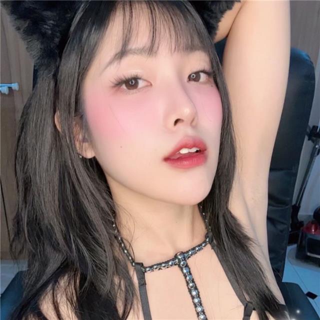 Openfans : 2025-12-09